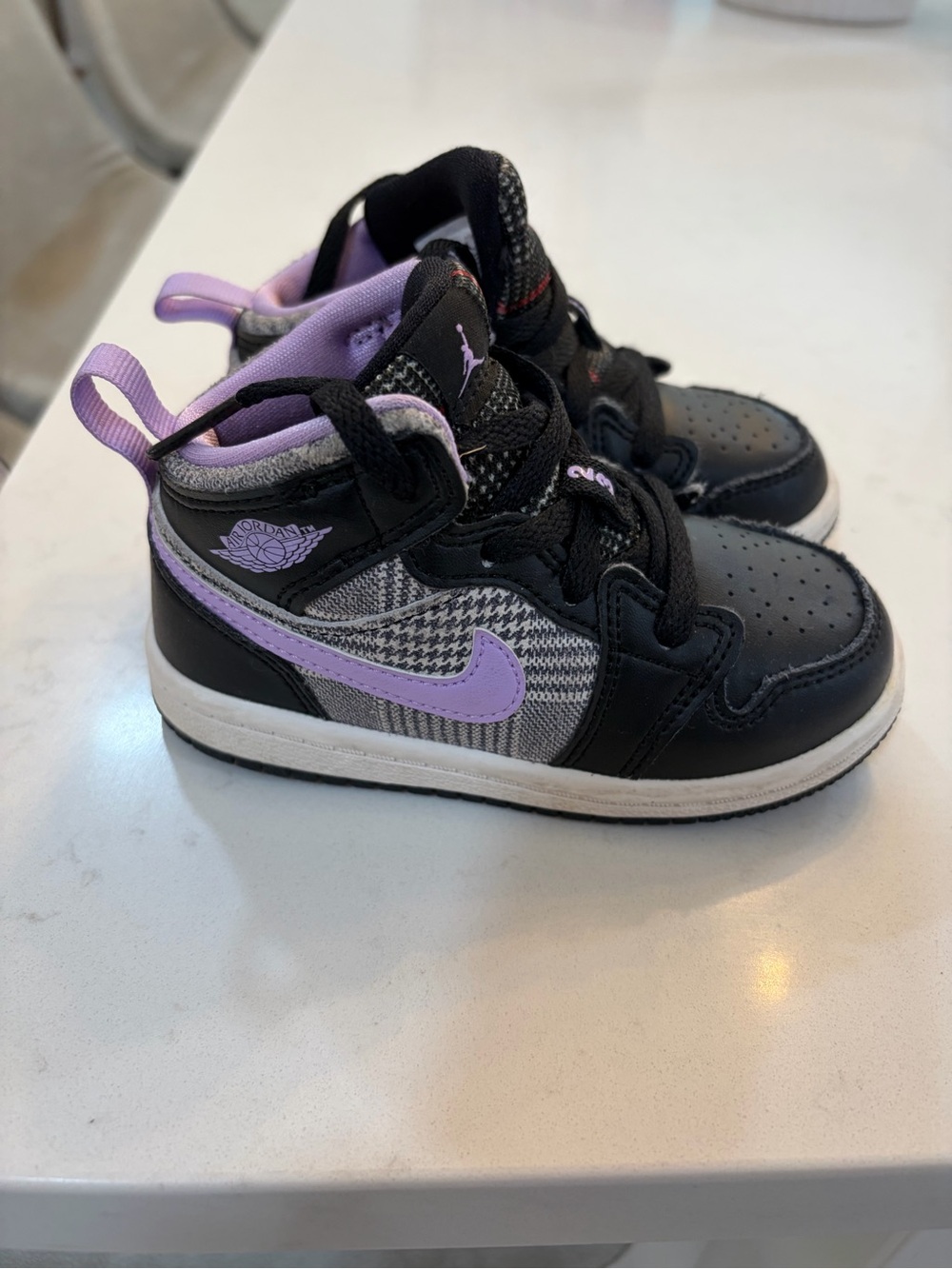 Jordan Kids' High-Top Sneakers - Black & Lavender